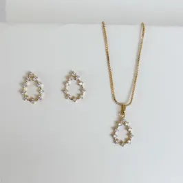Conjunto Gota Vazada Cristal