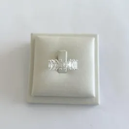 Anel 1/2 Aliança Zirconias Losango
