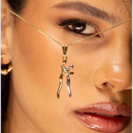 Colar Abraço Namorados