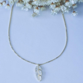 Colar Folha Cravejada Cristal