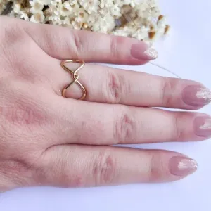 Anel Entrelaço Infinito