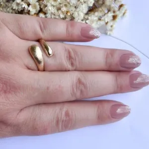 Anel Gota Fosca e Lisa