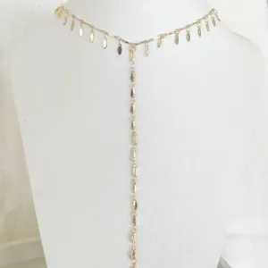 Colar Gravata Mini Folhas