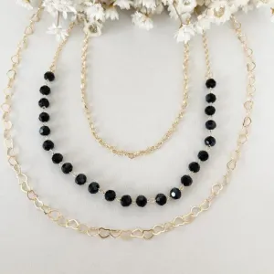 Colar Triplo Esferas Negras e Coração