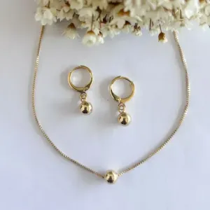 Conjunto Bolinha Dourada