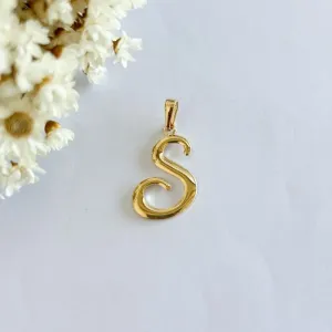 Pingente Letra Cursiva