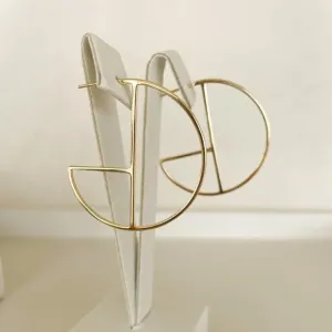 Brinco Argola Aberta Geométrica