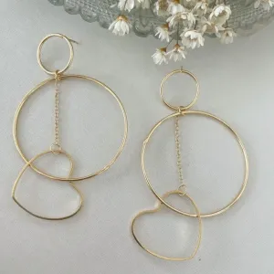 Brinco Redondo Pendente Coração