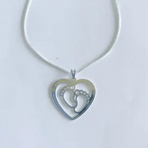 Colar Coração e Pezinhos