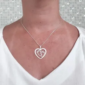 Colaatemr Coração e Pezinhos