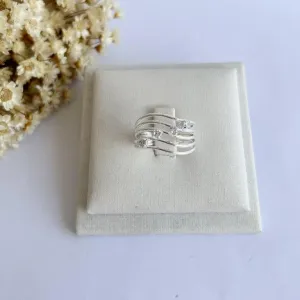 Anel 4 Zirconias Prata