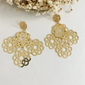 Brinco Arabesco Base Martelada Redonda