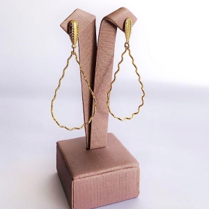 Brinco Gota Arame Torcido