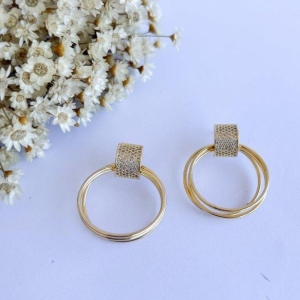 Brinco Cravejado Circulo Triplo