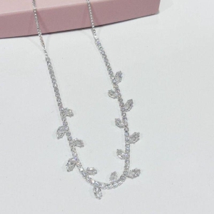 Colar Riviera Cristal com Petalas Luxo Prata