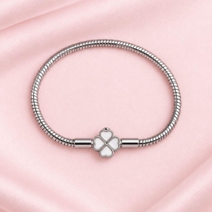 Berloque Pulseira Fecho Trevo