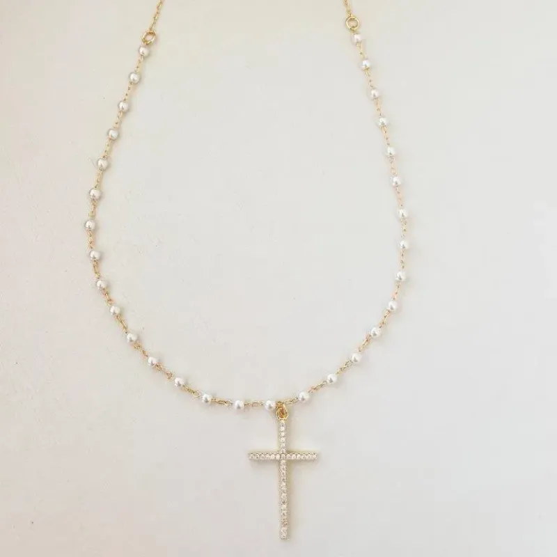 Colar Perolas e Cruz Cravejada