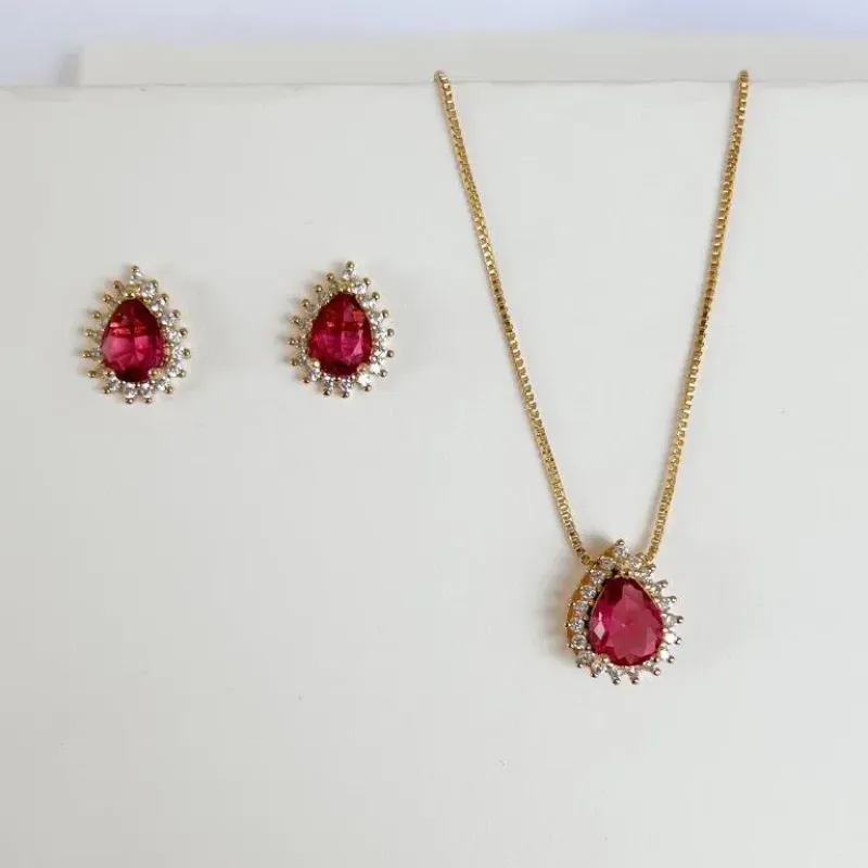 Conjunto Gota Vermelho Cravejado