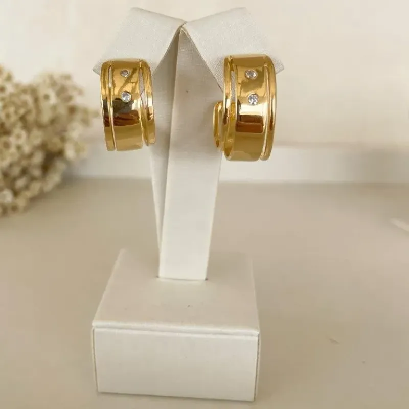 Brinco Argola Aberta Pontos de Zirconia