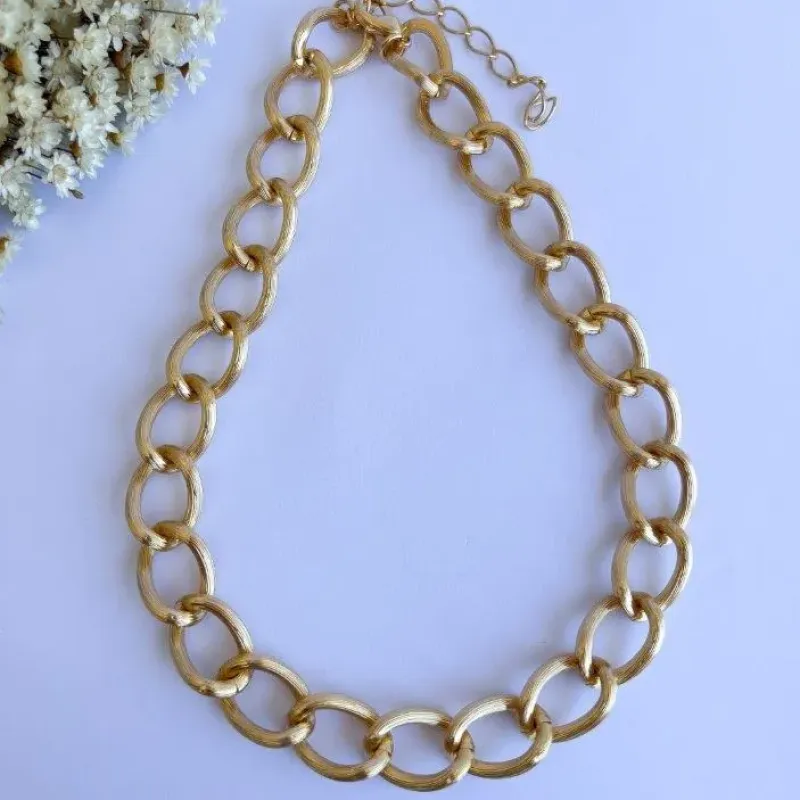 Colar Chocker Elos Grossos Listrado