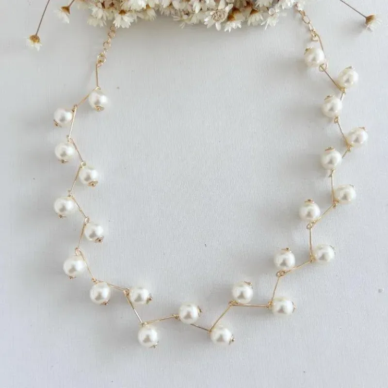 Colar Chocker Pérolas com Alfinetes