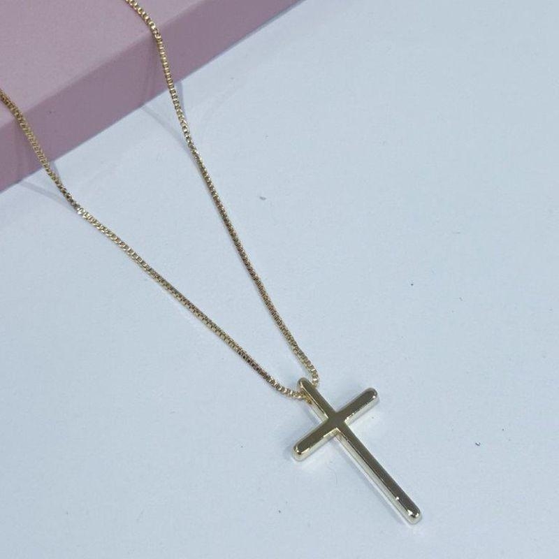 Colar com Pingente Cruz 60cm