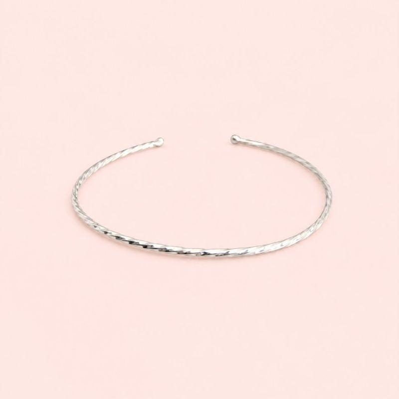 Pulseira Bracelete Fio Torcido Reto