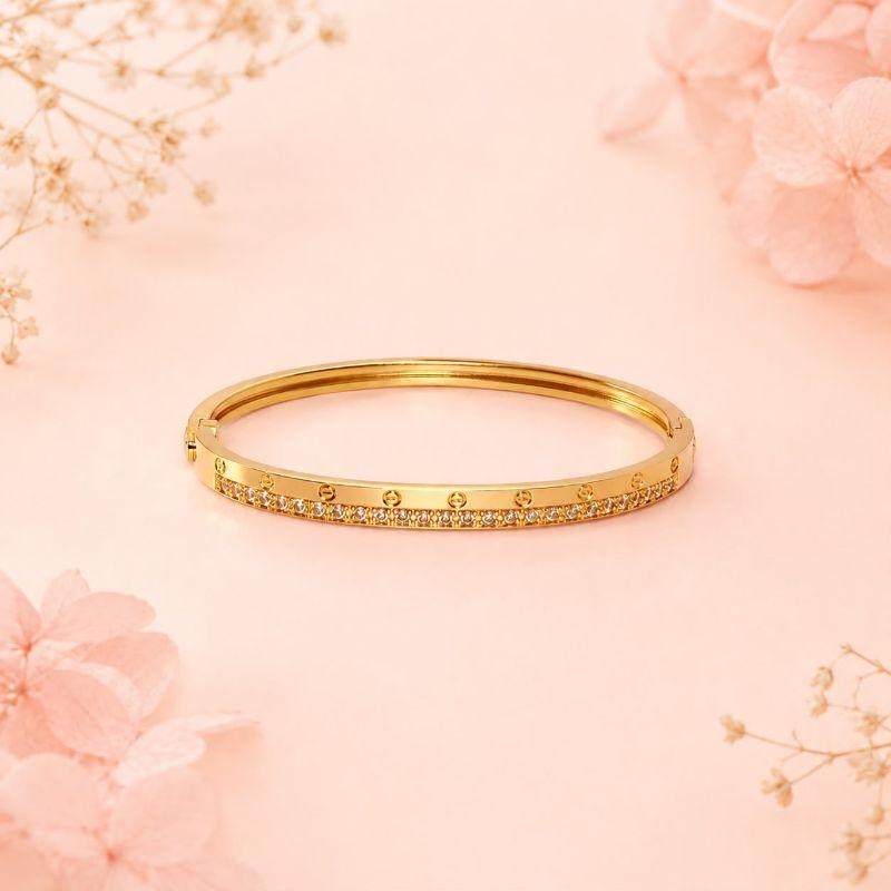 Pulseira Bracelete Inspiração Cravejado