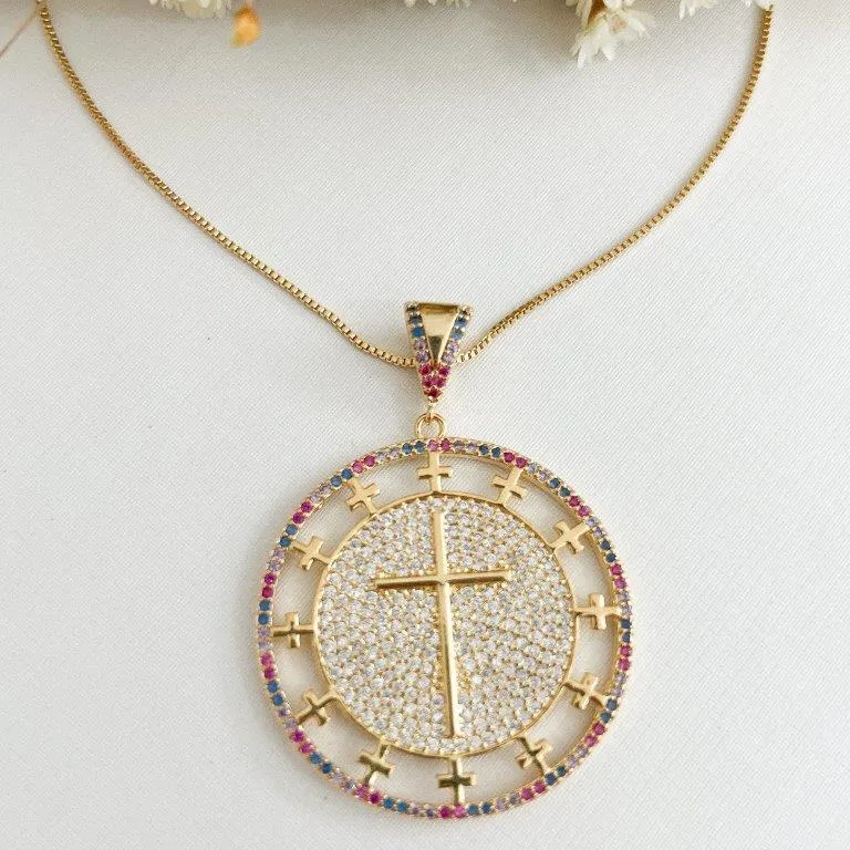 Colar Mandala Cruz Cravejada
