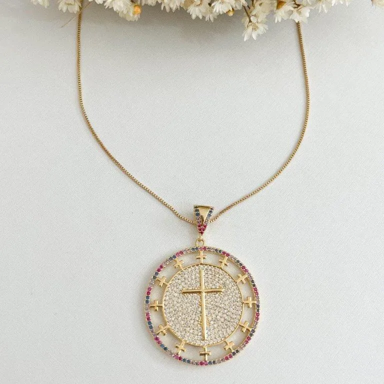 Colar Mandala Cruz Cravejada