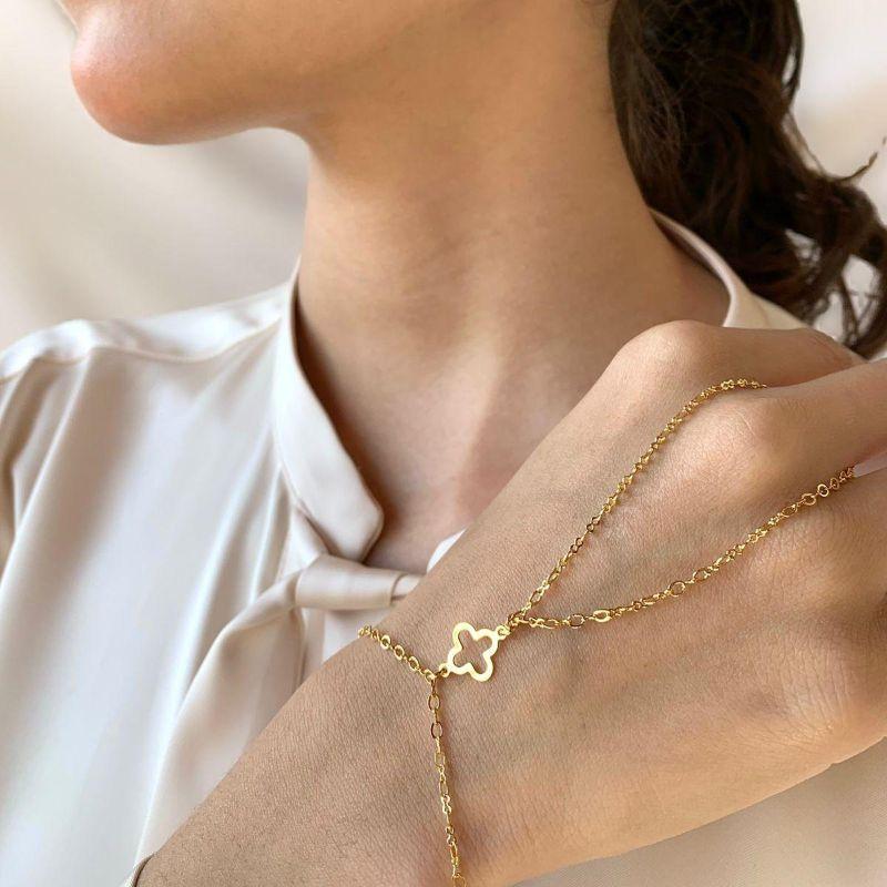 Pulseira Hand Chain Trevo Vazado