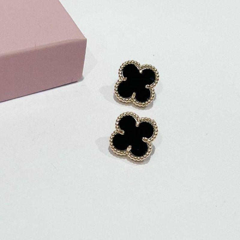 Brinco Trevo Resinado