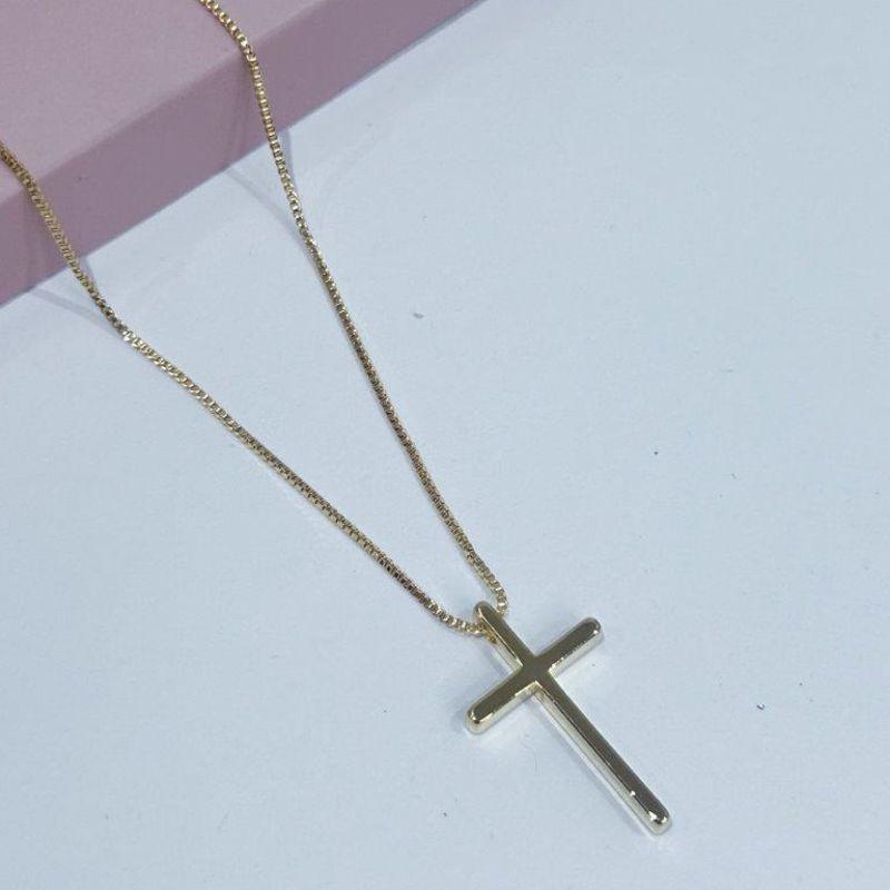 Colar com Pingente Cruz 60cm