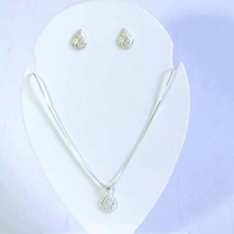 Conjunto Gota Fosca Trabalhada Prata